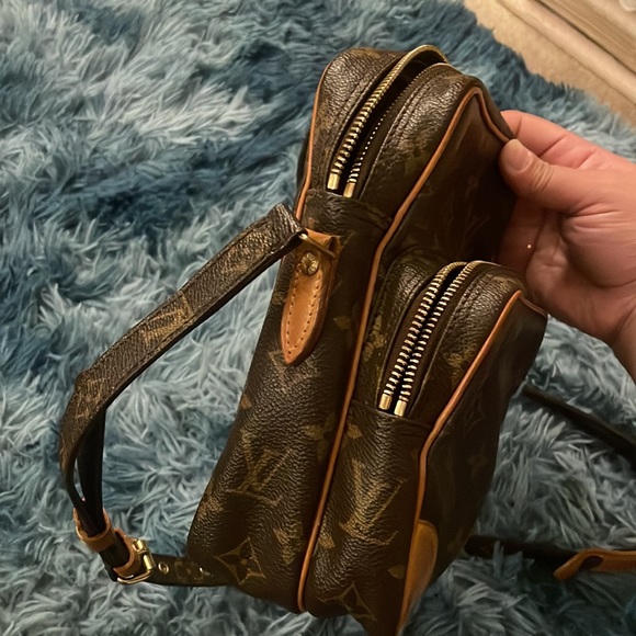 Louis Vuitton Monogram Amazon Bag - Picture 7 of 11